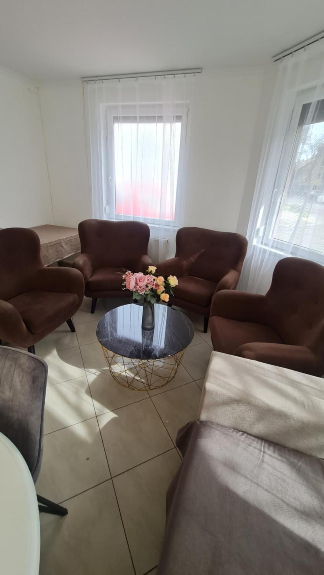 Tulipan Apartman Szeged Exterior photo